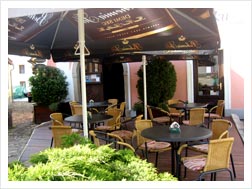 Vegetariánsko-rybí restaurace Na 15. poledníku